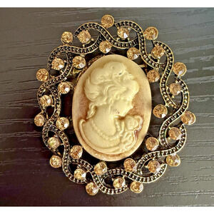 Vintage Cameo Brooch Amber Rhinestones Gold Tone Lady Portrait Ornate